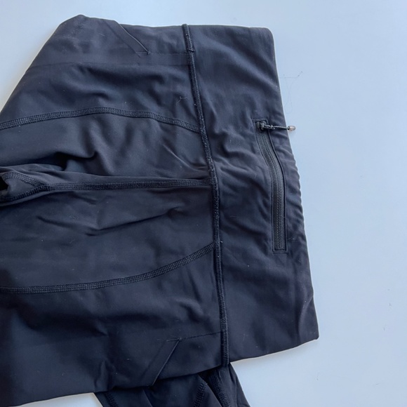 Lululemon 3/4 length exercise pants - Picture 3 of 3